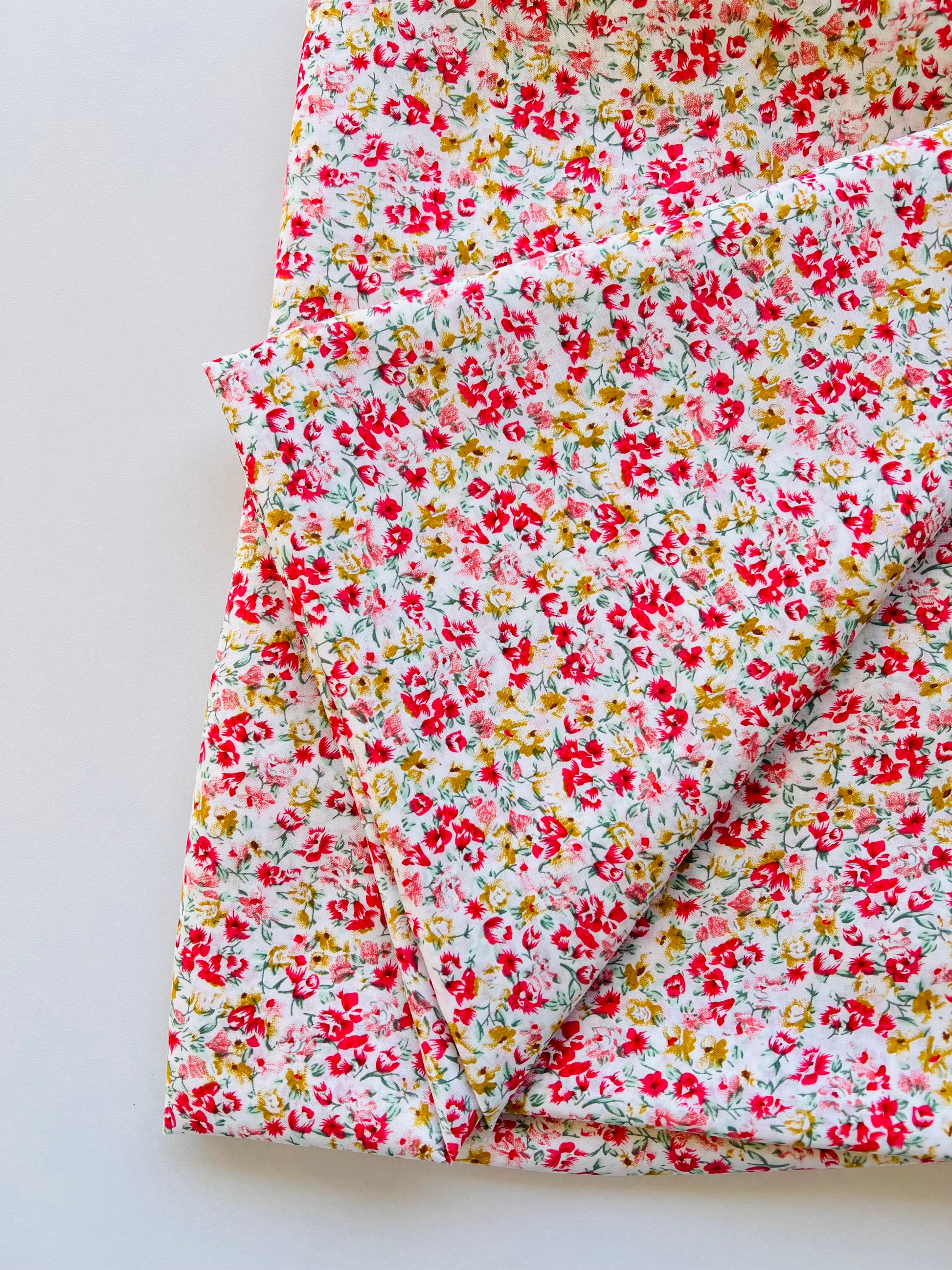 FROSTY Floral Swiss-z6666