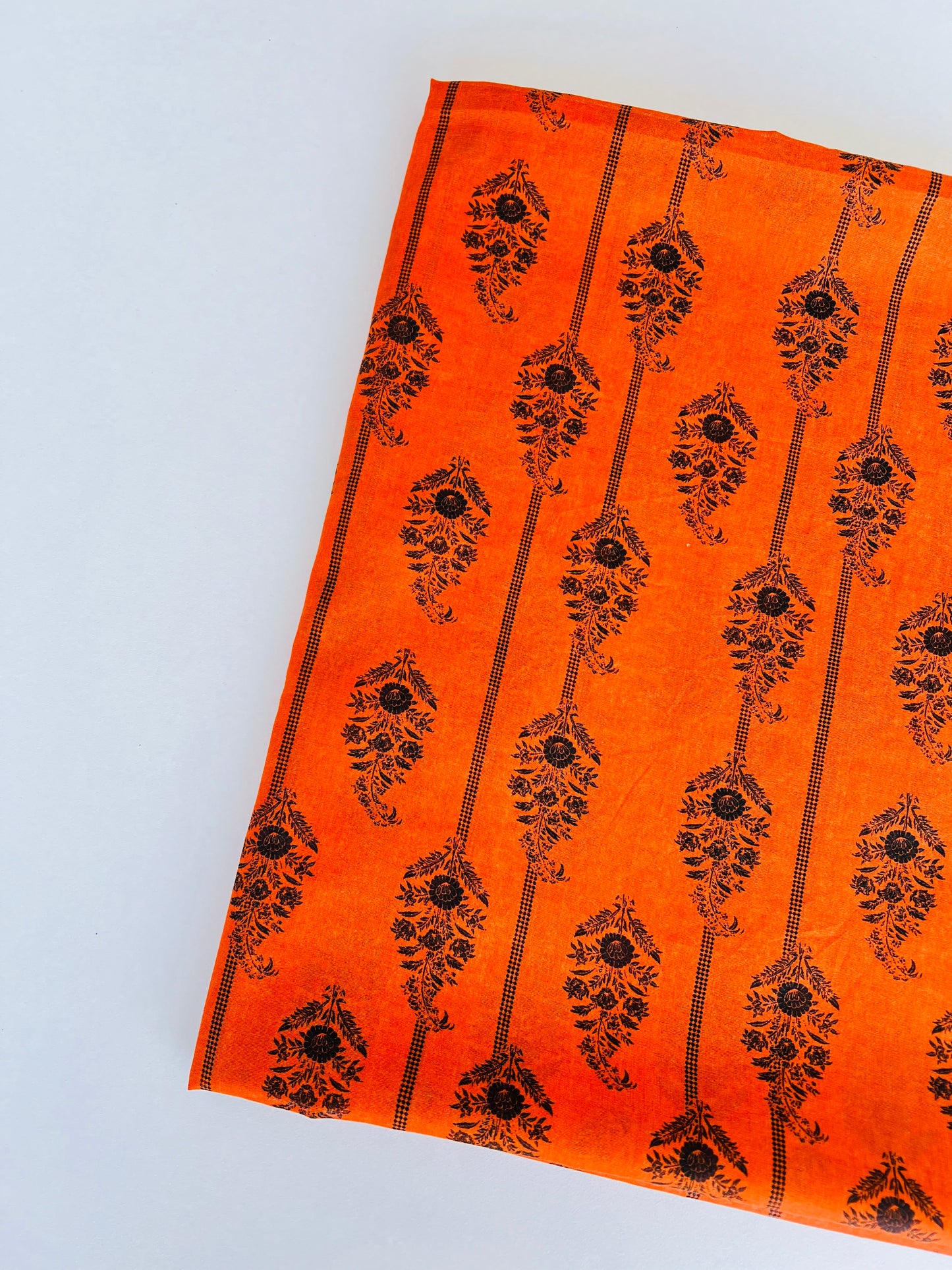 Clementine Printed Lawn - 2pc Suit