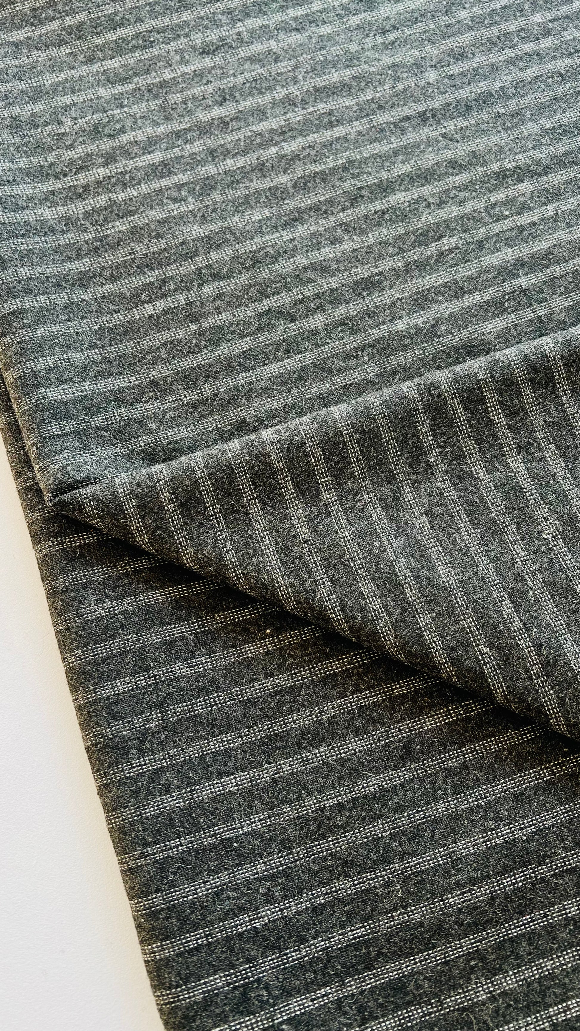Cashmere Wool-2pc Suit-DT824