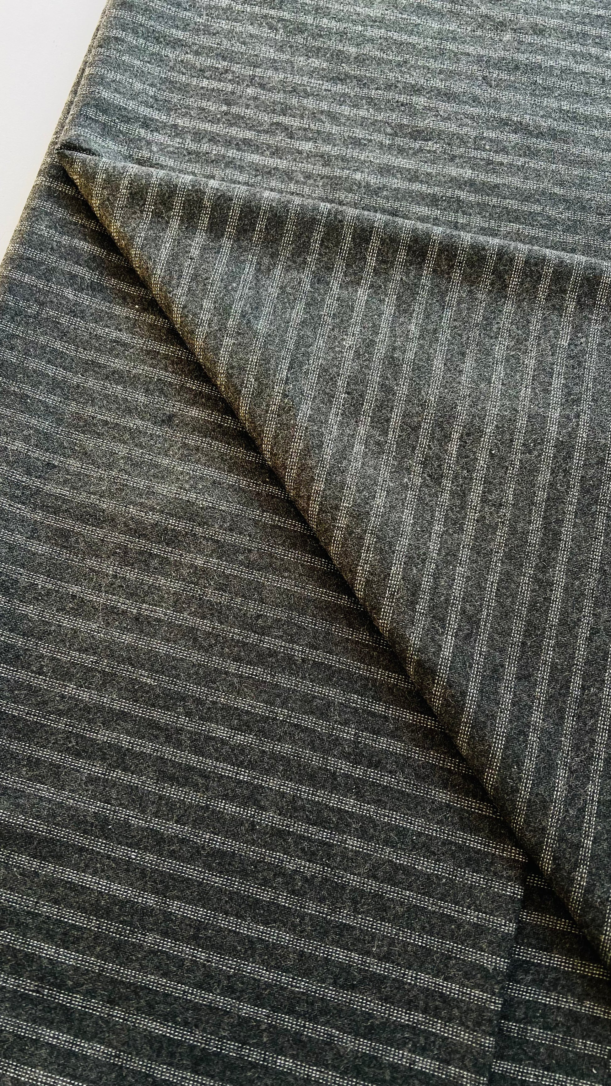 Cashmere Wool-2pc Suit-DT824
