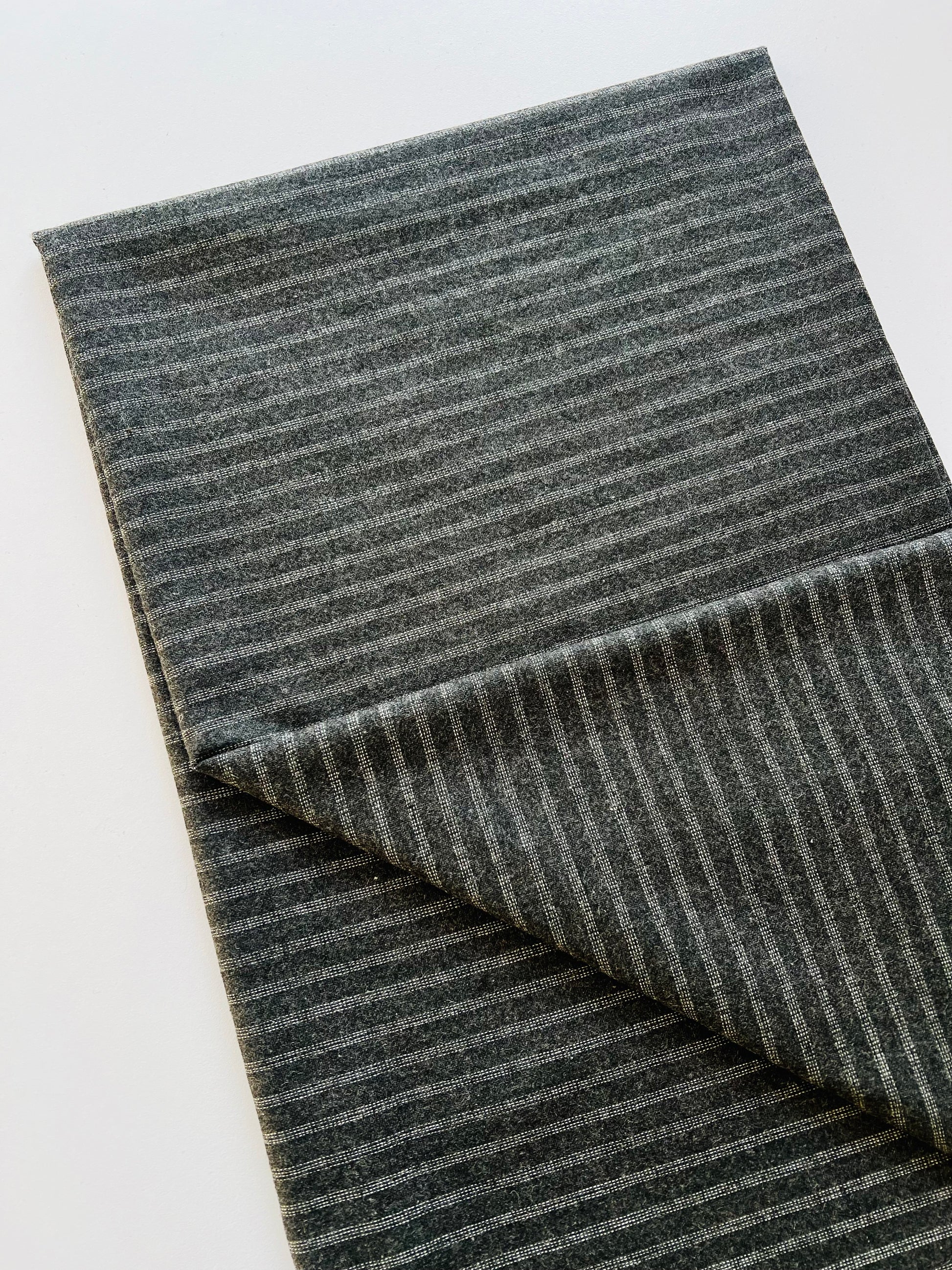 Cashmere Wool-2pc Suit-DT824
