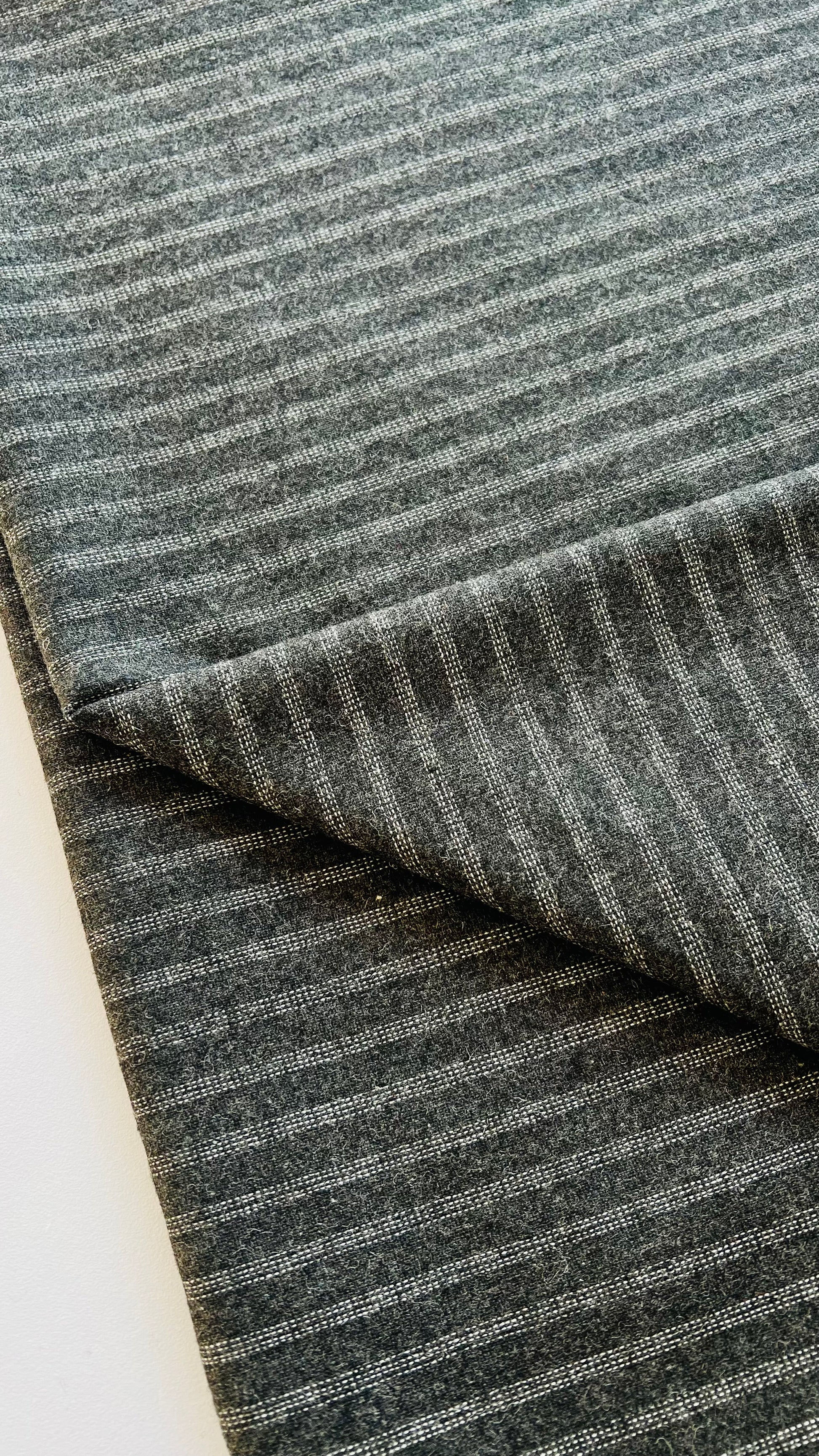 Cashmere Wool-2pc Suit-DT824