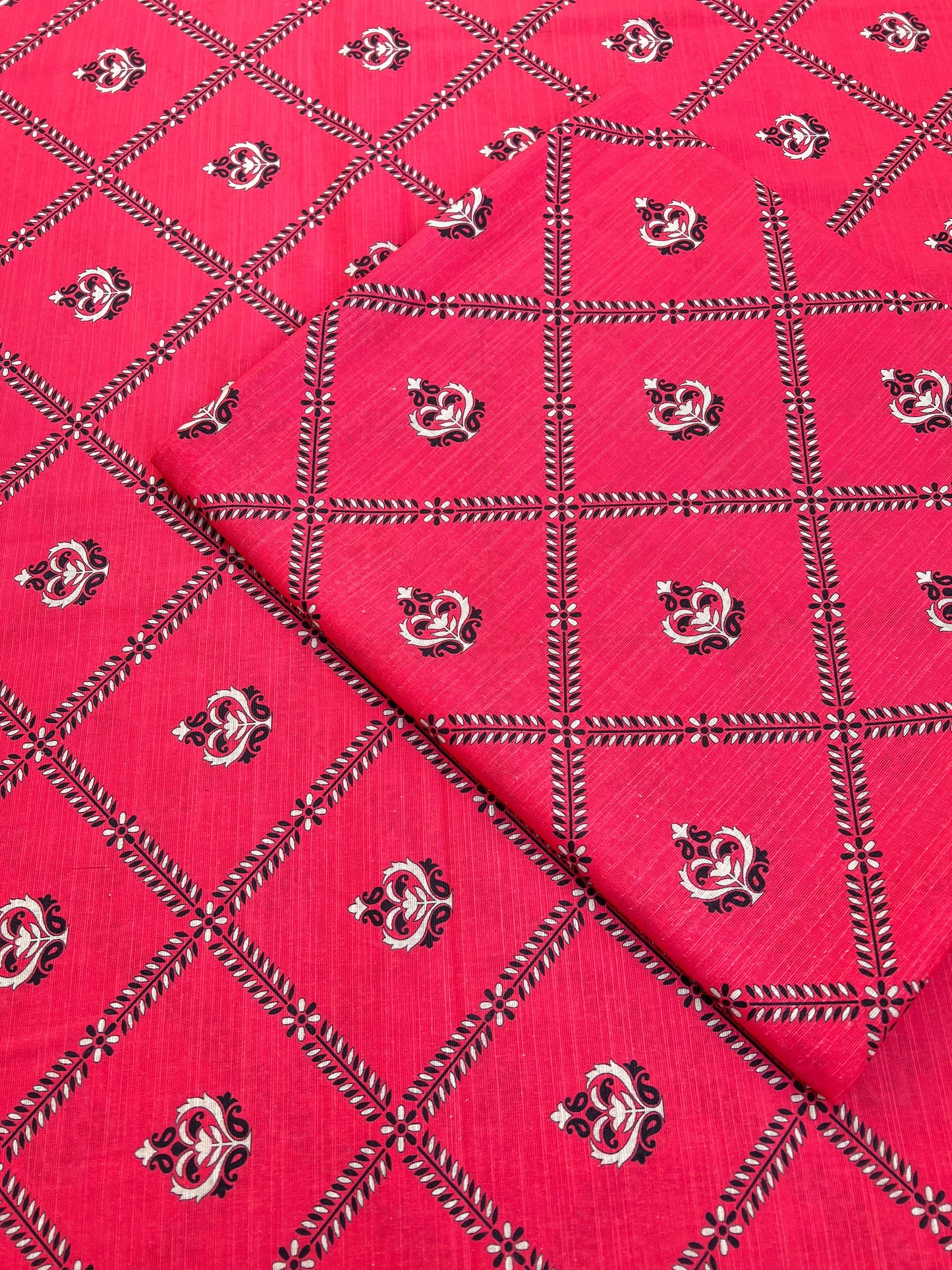 Rose Red Digital Print - Unstitched Khaddar